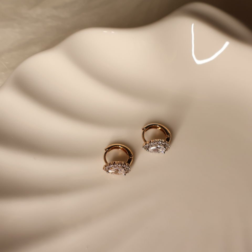 Elmas Model Küpe