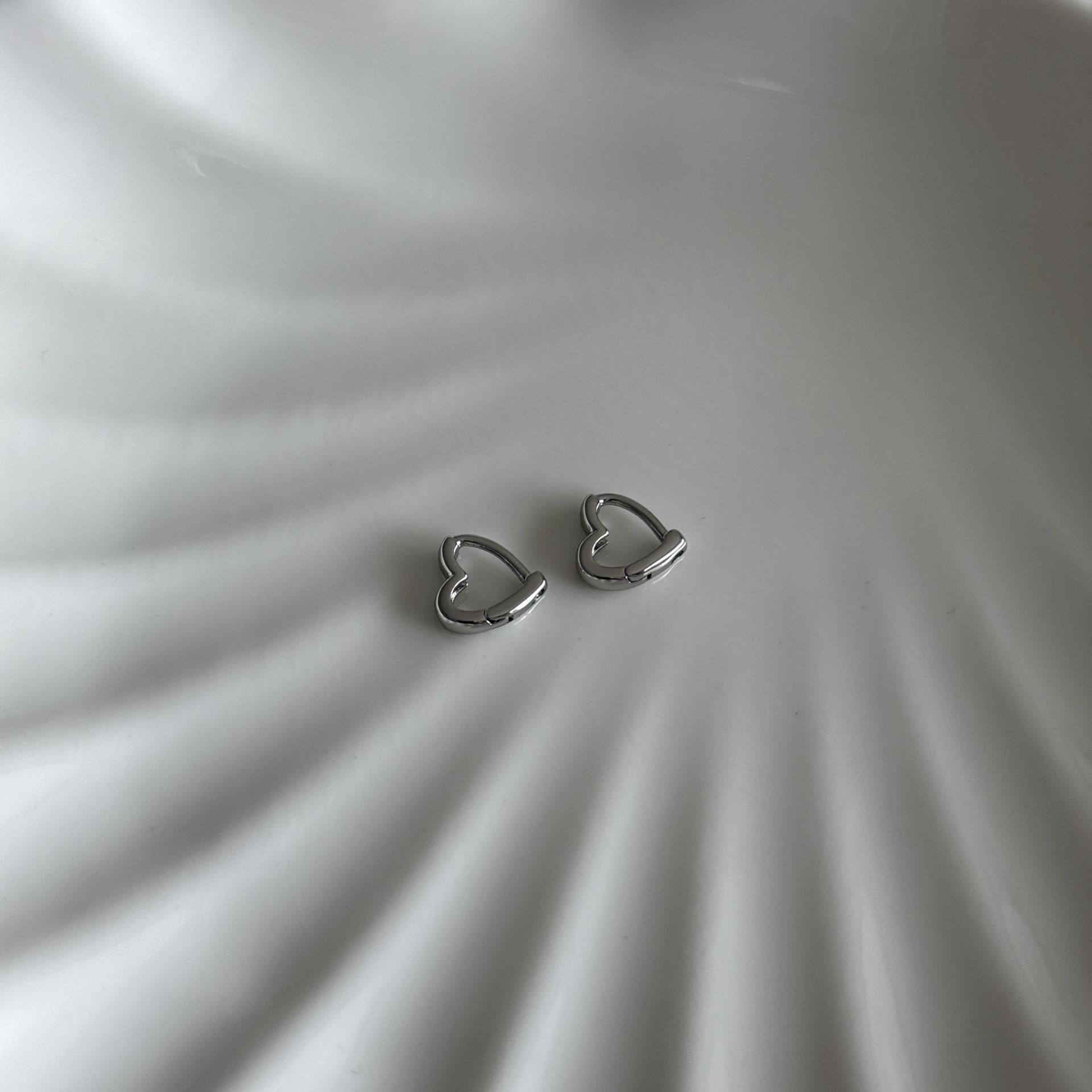 Silver Kalp Halka Küpe (XS)