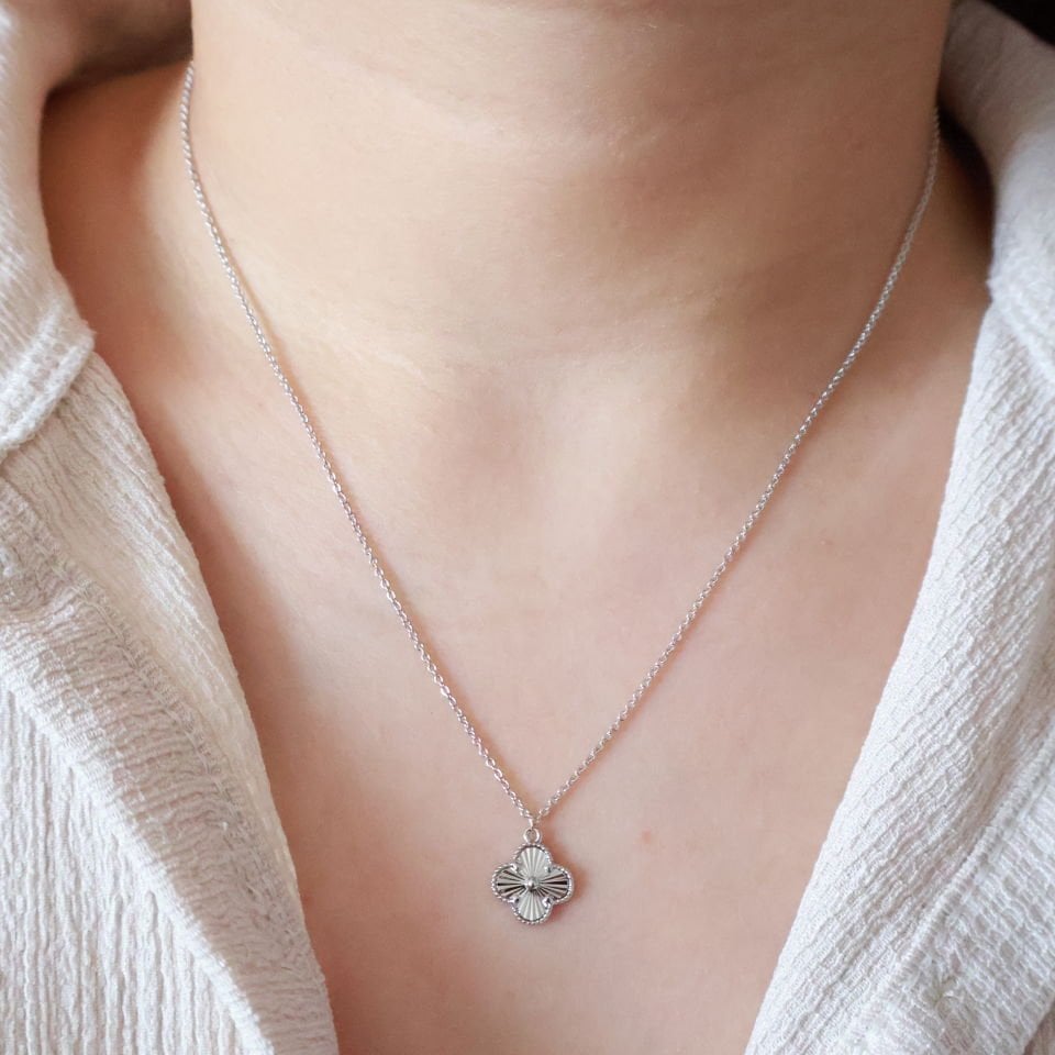 Van Cleef Yonca Kolye Silver