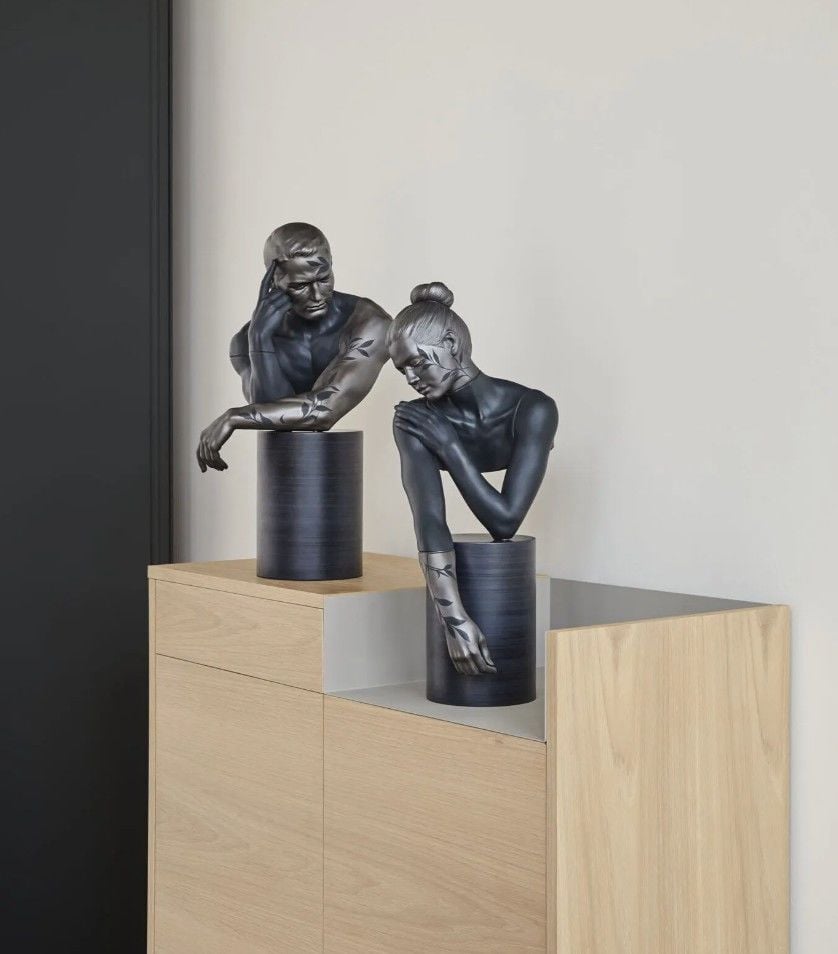 HER SCULPTURE