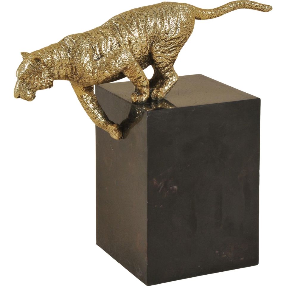 LEAPING TIGER