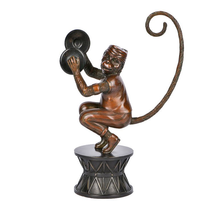 MONKEY PLAYING CYMBALS