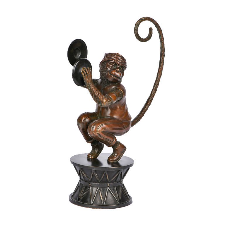 MONKEY PLAYING CYMBALS