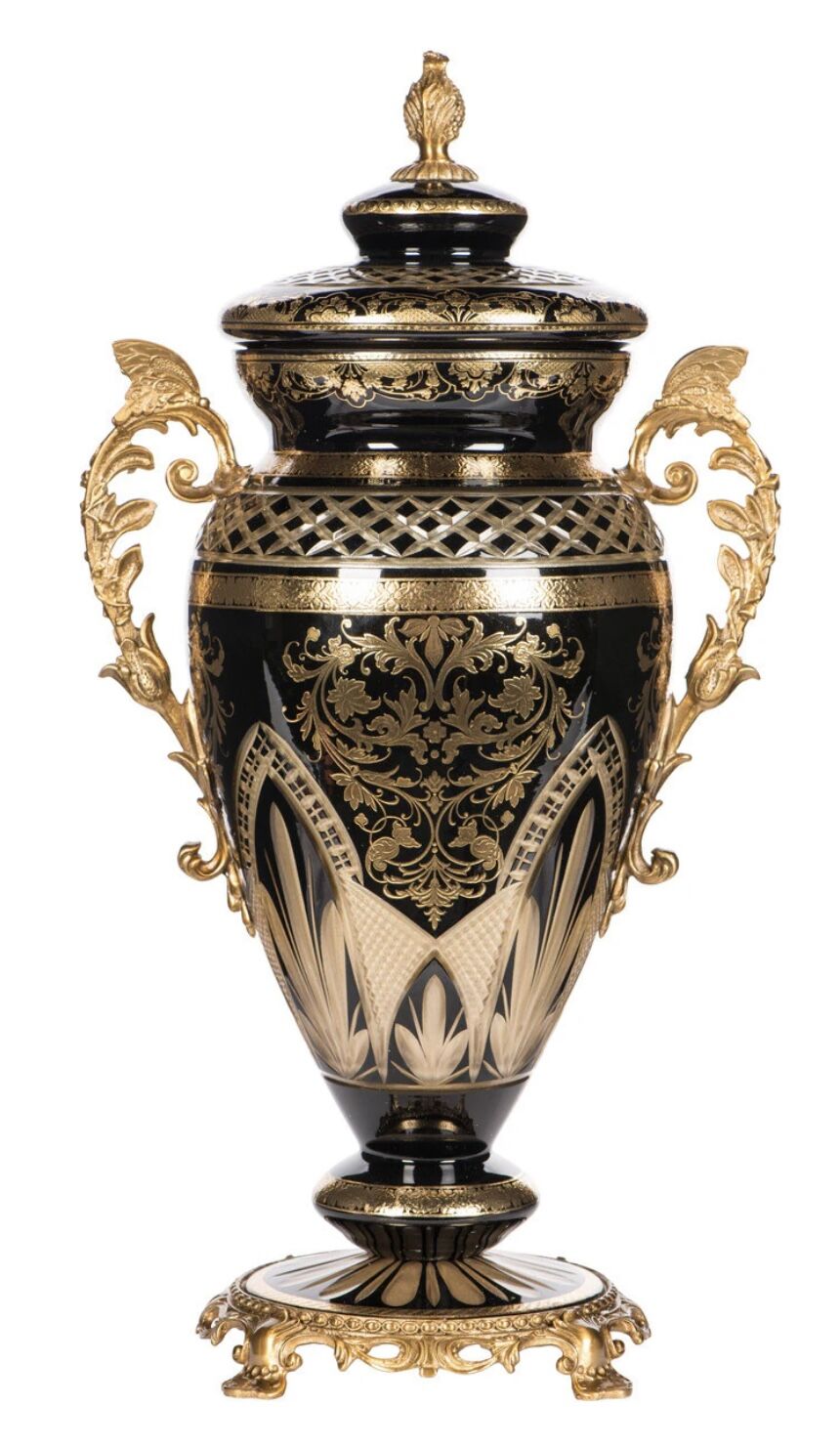 CHALICE VASE