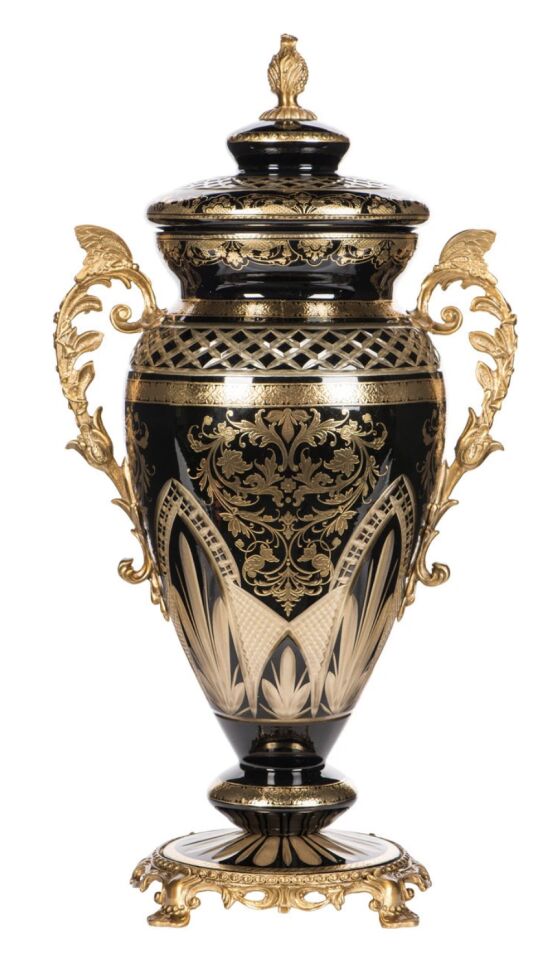 CHALICE VASE