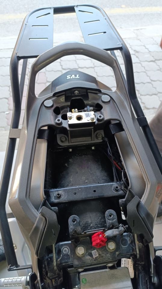 Tvs Raider Çanta Demiri