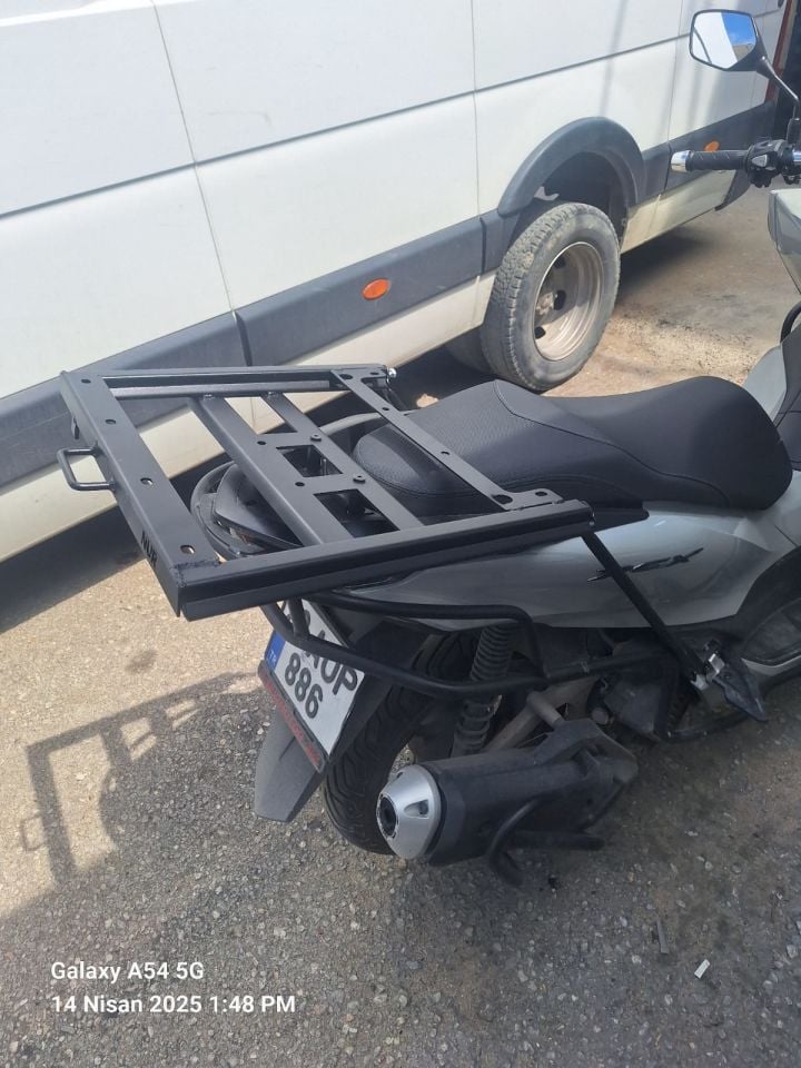 HONDA PCX 2014-2025 KIZAKLI DESTKEKLİ ÇANTA DEMİRİ