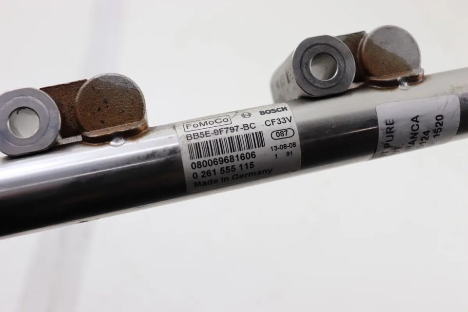 LR025853 - ENJEKTÖR KÜTÜĞÜ 2.0L(EVOQUE/FREELANDER) - Land Rover