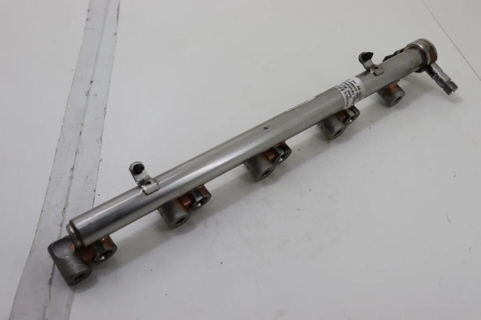 LR025853 - ENJEKTÖR KÜTÜĞÜ 2.0L(EVOQUE/FREELANDER) - Land Rover