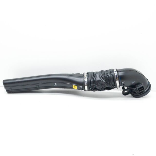 LR049313 - HAVA FİLTRE BORU ALT SAĞ (3.0L V6) - Land Rover