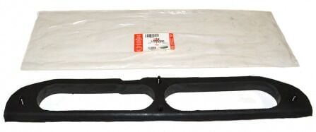 LR111065 - HAVA FİLTRE BORU KAPAK (3.0L V6) - Land Rover