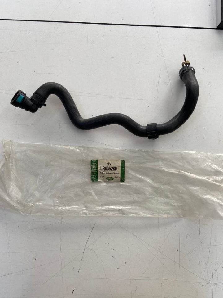 LR039260 - TERMOSTAT ÜST HORTUM 3.0L V6 - Land Rover