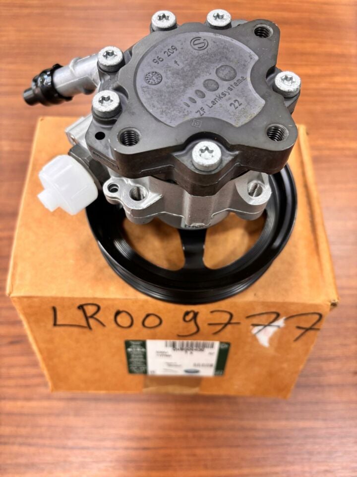 LR009777 - DİREKSİYON POMPASI (RR-2 4.2-4.4 BNZ) - Land Rover