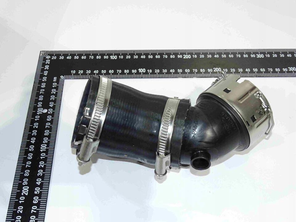 LR159479 - İNTERCOOLER ÇIKIŞ HORTUMU 2.0 DZL. (VELAR) - Land Rover