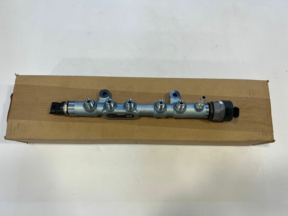 LR082273 - ENJEKTÖR KÜTÜĞÜ 2.0L DZL. (VELAR/DİSC.SPORT/DİSC.S5) - Land Rover