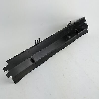 DHE500020 - RADYATÖR ÜST LASTİK (2.7/NWD3/4) - Land Rover