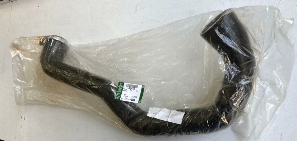 LR034325 - İNTERCOOLER HORTUM SOL (2.0L) - Land Rover