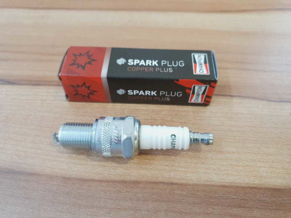 ERR3799 - BUJİ (4.6/V8) - Denso