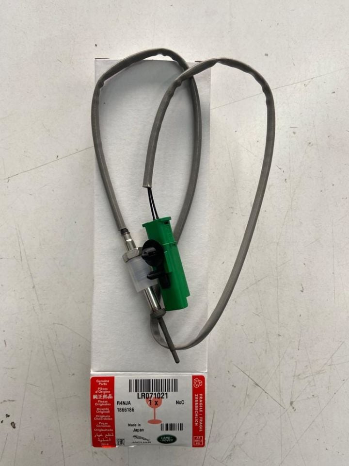 LR071021 - EGZOST SICAKLIK SENSÖR (4.4 V8/VOGUE) - Land Rover