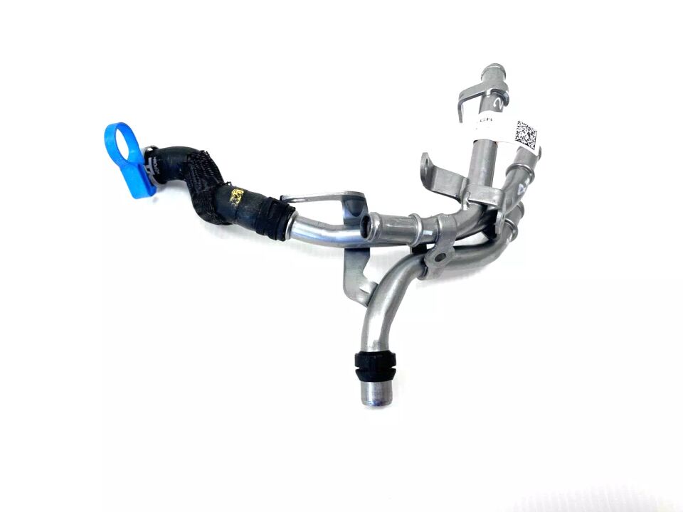 LR125491 - SİLİNDİR KAPAK SU BORUSU 3.0 I6 DZL (NEW VOGUE 22>) - Land Rover