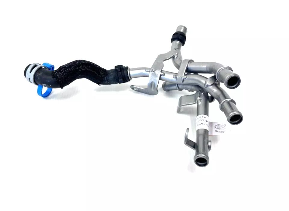LR125491 - SİLİNDİR KAPAK SU BORUSU 3.0 I6 DZL (NEW VOGUE 22>) - Land Rover