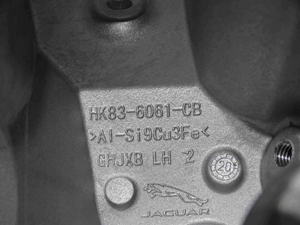 LR090479 - MOTOR TAKOZ BRAKETİ SOL (VELAR) - Land Rover