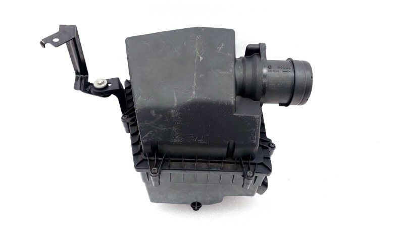 LR092244 - HAVA FİLTRE KAZANI SAĞ ( VELAR ) - Land Rover