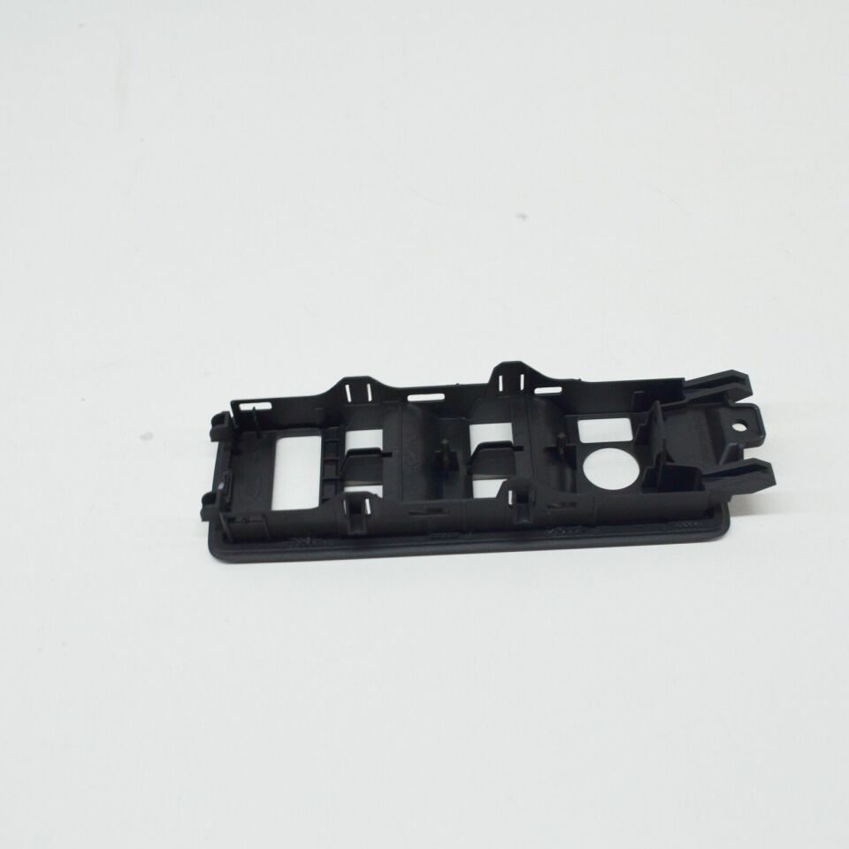 LR045391 - CAM DÜĞME PANELİ KAPAĞI SOL 3.0L V6 (SPORT) - Land Rover