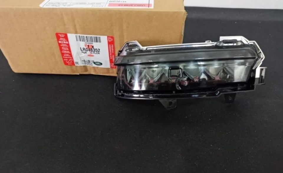 LR048352 - AYNA SİNYALİ SOL (EVOQUE/VELAR) - Land Rover