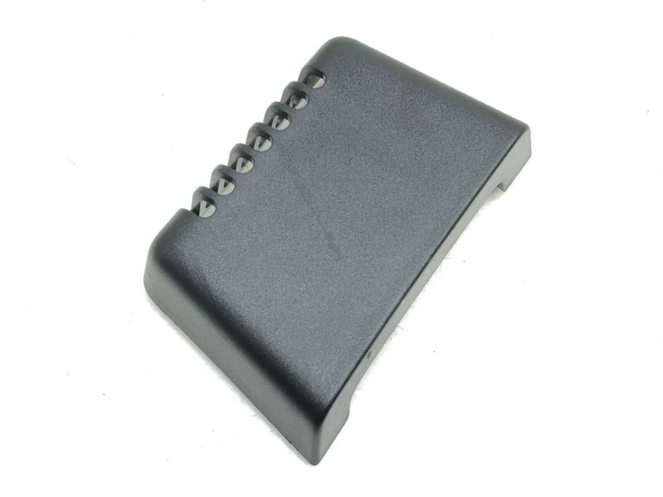 LR025376 - YAĞMUR SENSÖR KAPAK (RRS/DİSC.4/EVOQUE/DİCS.SPORT) - Land Rover