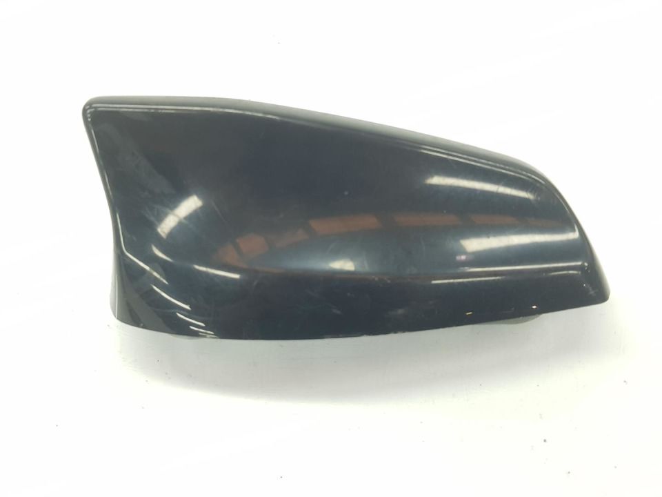 LR070771 - TAVAN ANTENİ (DİSCO 5/VELAR/RRS) - Land Rover