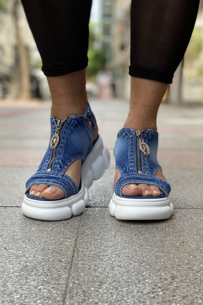 Kemerli Tasarım Fermuarlı Kot Sandalet