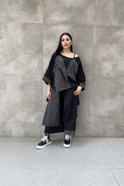 Delikli Kumaş Tasarım Oversize Pantolon