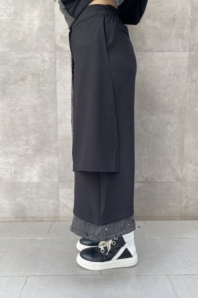 Delikli Kumaş Tasarım Oversize Pantolon