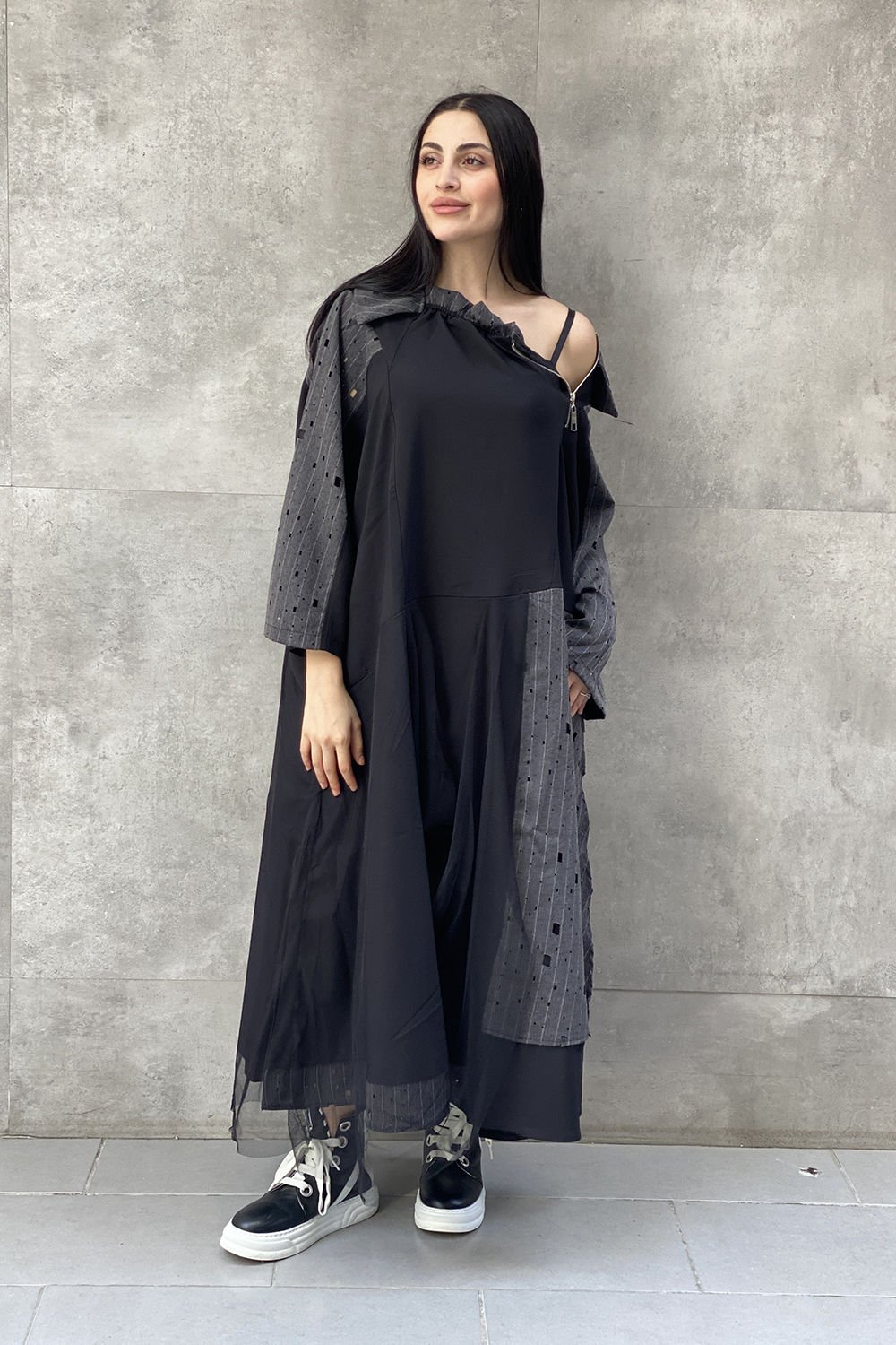 Delikli Kumaş Tasarım Oversize Elbise