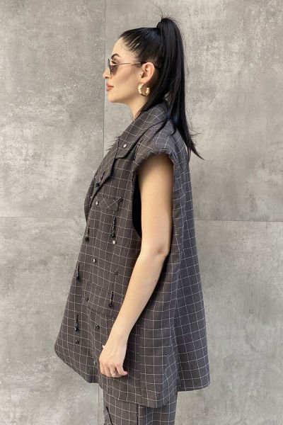 Tasarım Oversize Aksesuarlı Kareli Yelek