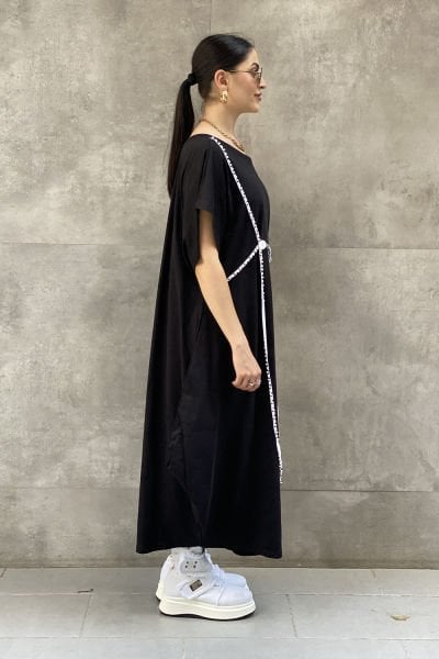 Şerit Aksesuarlı Tasarım Oversize Elbise