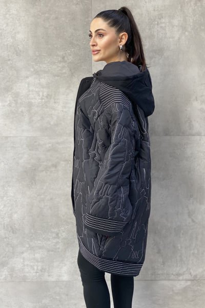 Tasarım Oversize Kapüşonlu Nakışlı Mont