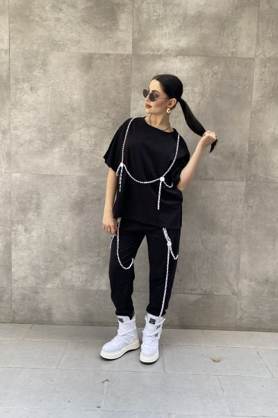 Şerit Aksesuarlı Tasarım Oversize Pantolon