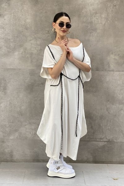 Şerit Aksesuarlı Tasarım Oversize Elbise
