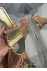 Gold Kristal Taşlı Parmak Arası Terlik Sandalet