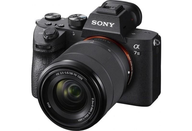 Sony A7 III Body + 28-70mm OSS Lensli Aynasız Fotoğraf Makinesi