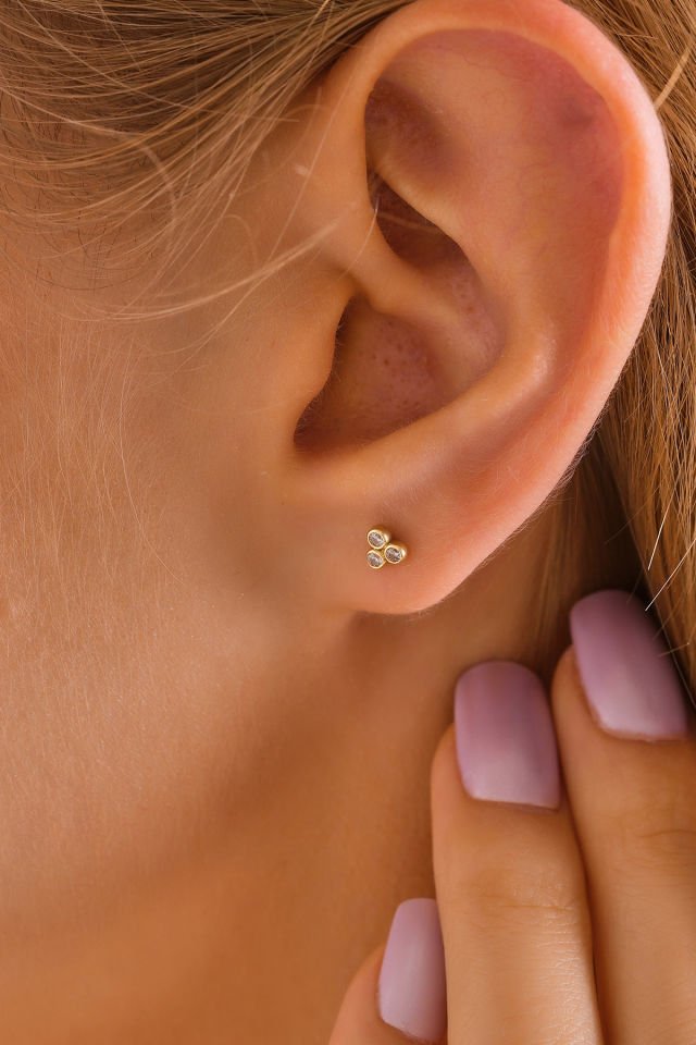 PRENSES PIRLANTA 14 Ayar Altın Tragus Küpe Tria Vidalı