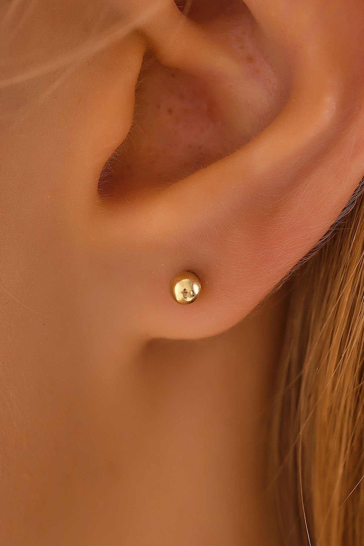 PRENSES PIRLANTA 14 Ayar Altın Tragus Küpe Top Vidalı