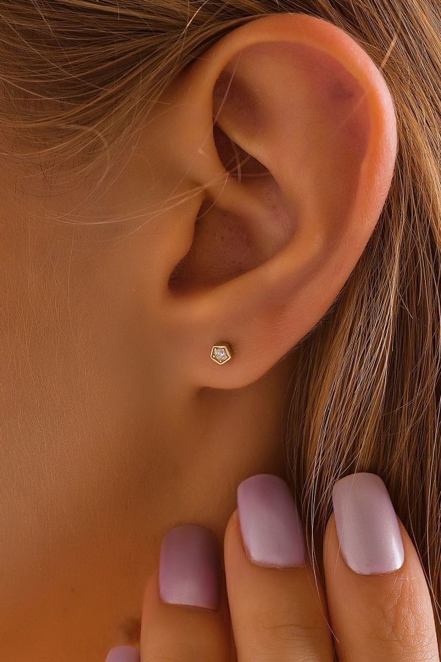 PRENSES PIRLANTA 14 Ayar Altın Tragus Küpe Geometrik Tektaş Vidalı