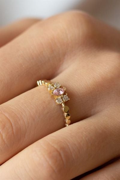 14 ayar altın pembe taşlı yüzük