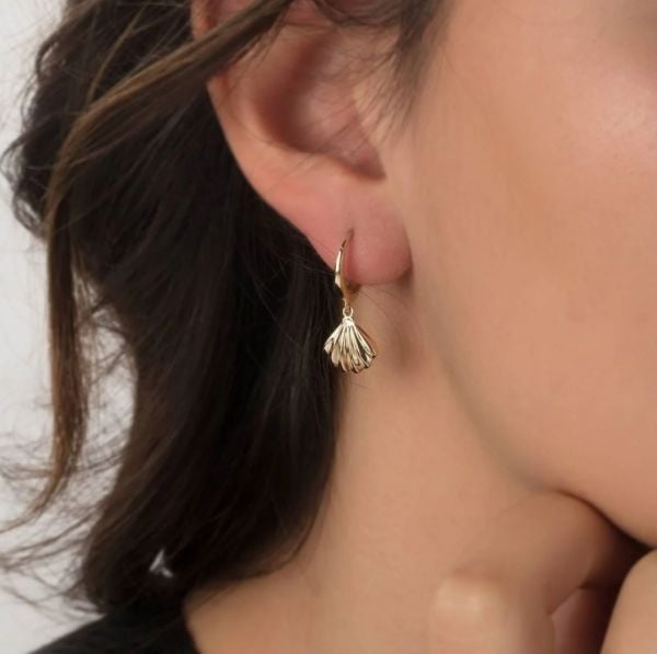 14 Ayar Golden Shell  İstiridye Küpe