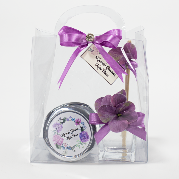 8 Mart Kadınlar Günü Hediye Seti – Ayna & Oda Kokusu & Şık Çanta