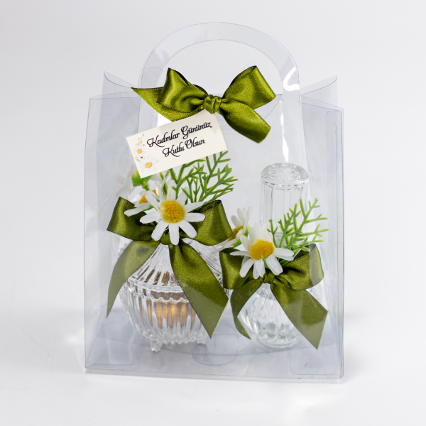 Kadınlar Günü Hediyesi Çanta Seti – Cam Kolonya Şişesi ve Cam Şekerlik, Papatya Dekorlu