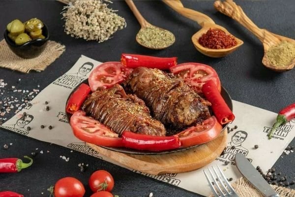 Kokoreç Kaç Kalori? Porsiyon ve Ekmek Detayları